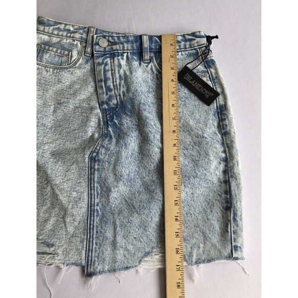 Blank NYC Skirt Women's Size 26 Blue Cutoff Denim Button Fly Skirt NWT - Picture 7 of 7